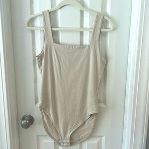 Old navy M cream bodysuit